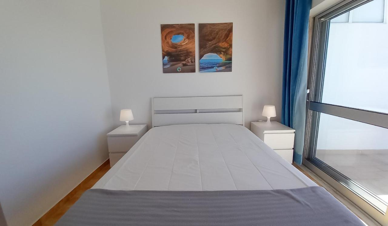 Mira Atlântico 13- Terraço Com Vista Mar e Cidade, Wifi, 80mt Praia Quarteira Extérieur photo
